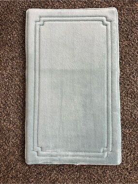 Teal Thick & Plush Charcoal-Infused Memory Foam Bath Rug 20 x 34”